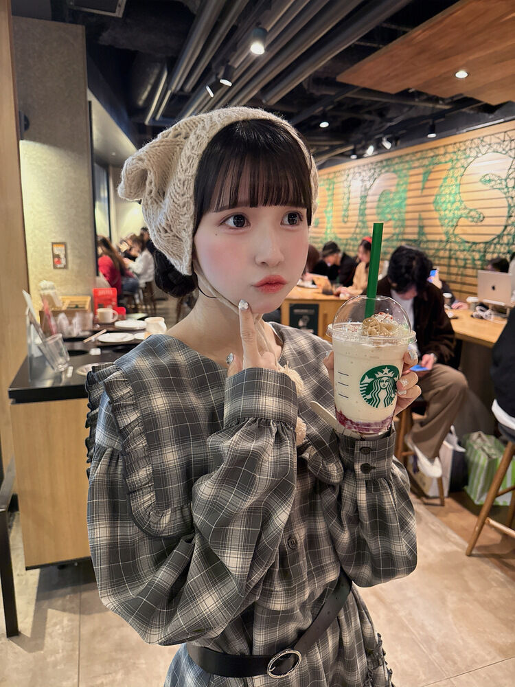 何度も見たくなる、インプ1680万！話題の“ハミ肉”公開アイドル、白須彩乃の魅力！