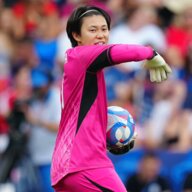 なでしこGK山下のスポーツマンシップに称賛！相手選手の足をサポートする姿に感動