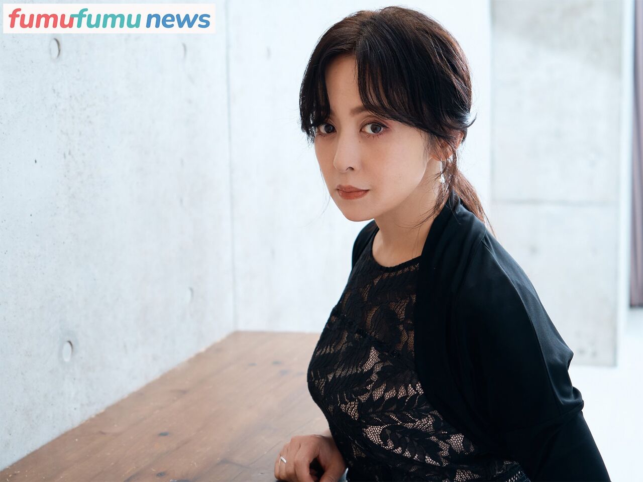 斉藤由貴が語る！長女との距離感と5回の不倫報道の真相