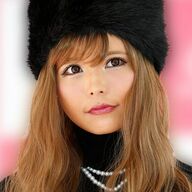 益若つばさ、身長差アピールでネットが騒然！賛否の声を徹底解析