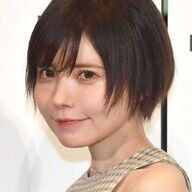 益若つばさ、39歳での金髪姿大胆イメチェン！ネット「だから歳取らないのか」