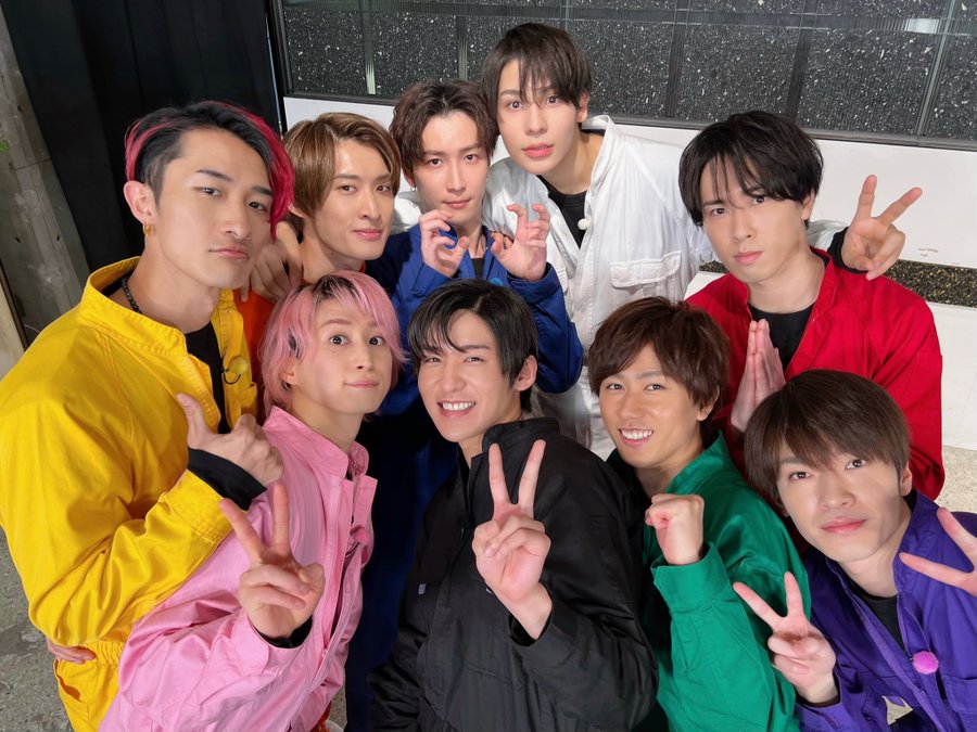 SnowManのくっつきショット！最高の9人揃った瞬間！ : 人目と世間は気になります。人生迷子アラフォー母の3人子育て。なりたい自分を模索中。