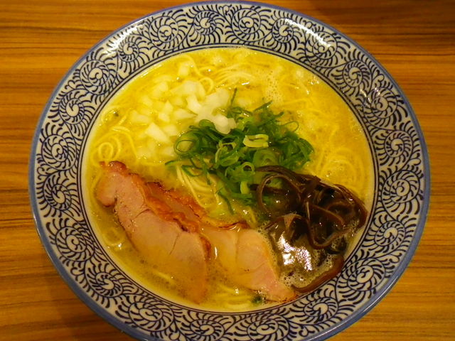 あっさり鶏白湯塩ラーメン 横浜家系ラーメン 壱角家 辻堂店 岩手 ラーメン探訪記