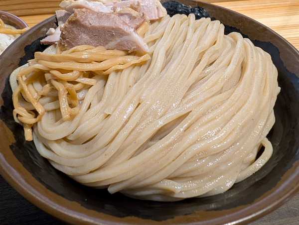 PXL_20250811_024824586.RAW-01.COVER