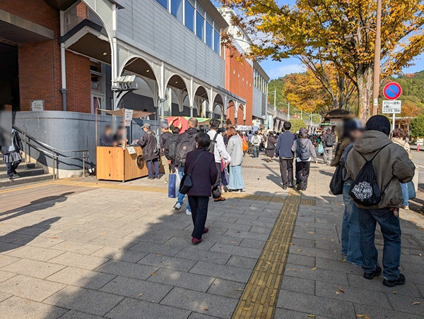 3JlRdbgYps8x5pe1763467996_1763468101