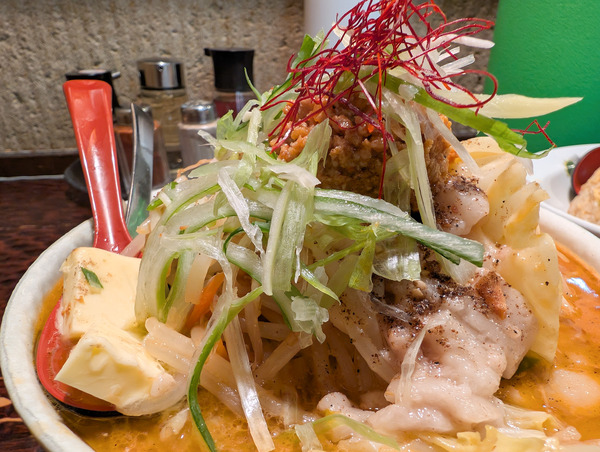 PXL_20250512_023808364