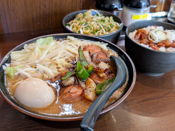 PXL_20251217_021734365.RAW-01.COVER