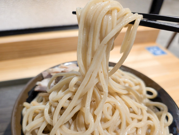 PXL_20250811_024944392.RAW-01.COVER