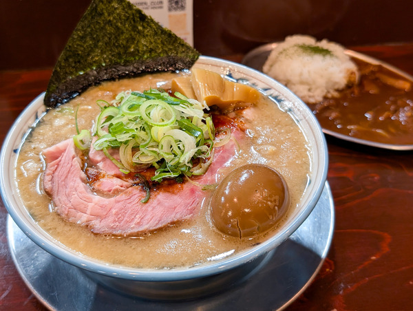 PXL_20251129_050527885.RAW-01.COVER