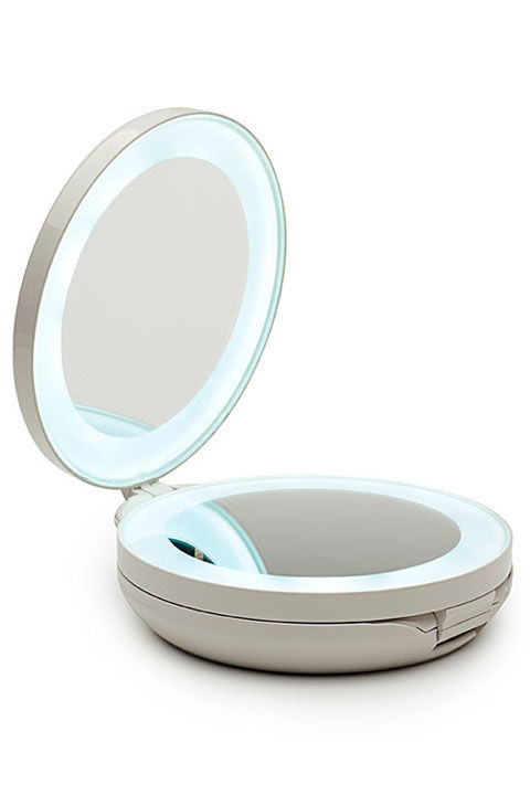 gallery-1476811194-led-light