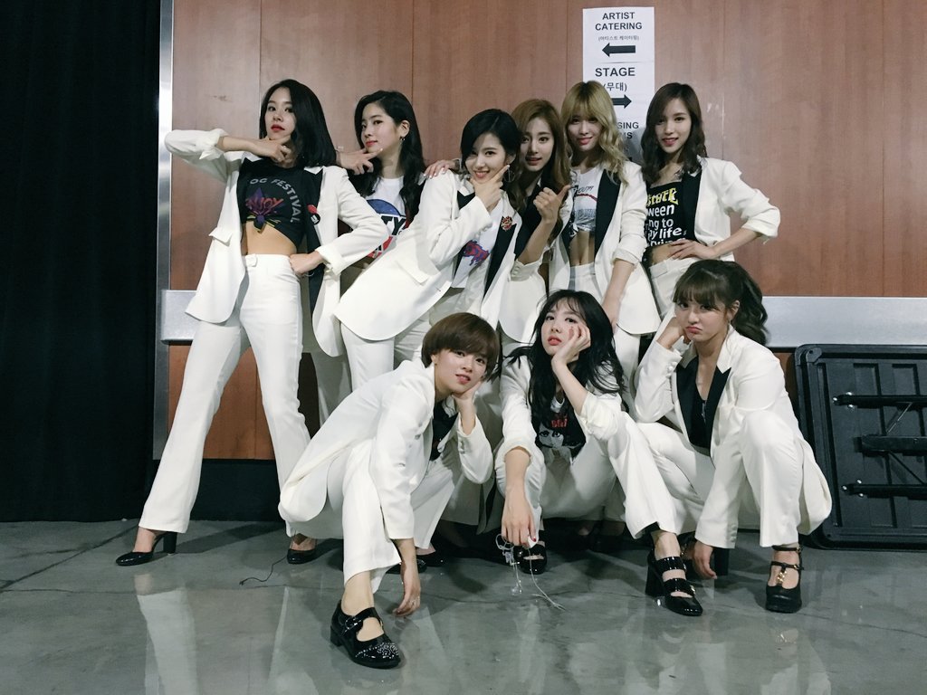 超絶美女系グループtwiceが男装したり倍速ダンスしたり忙しい Uptown Funk Kcon La 16 K Popの端っこ