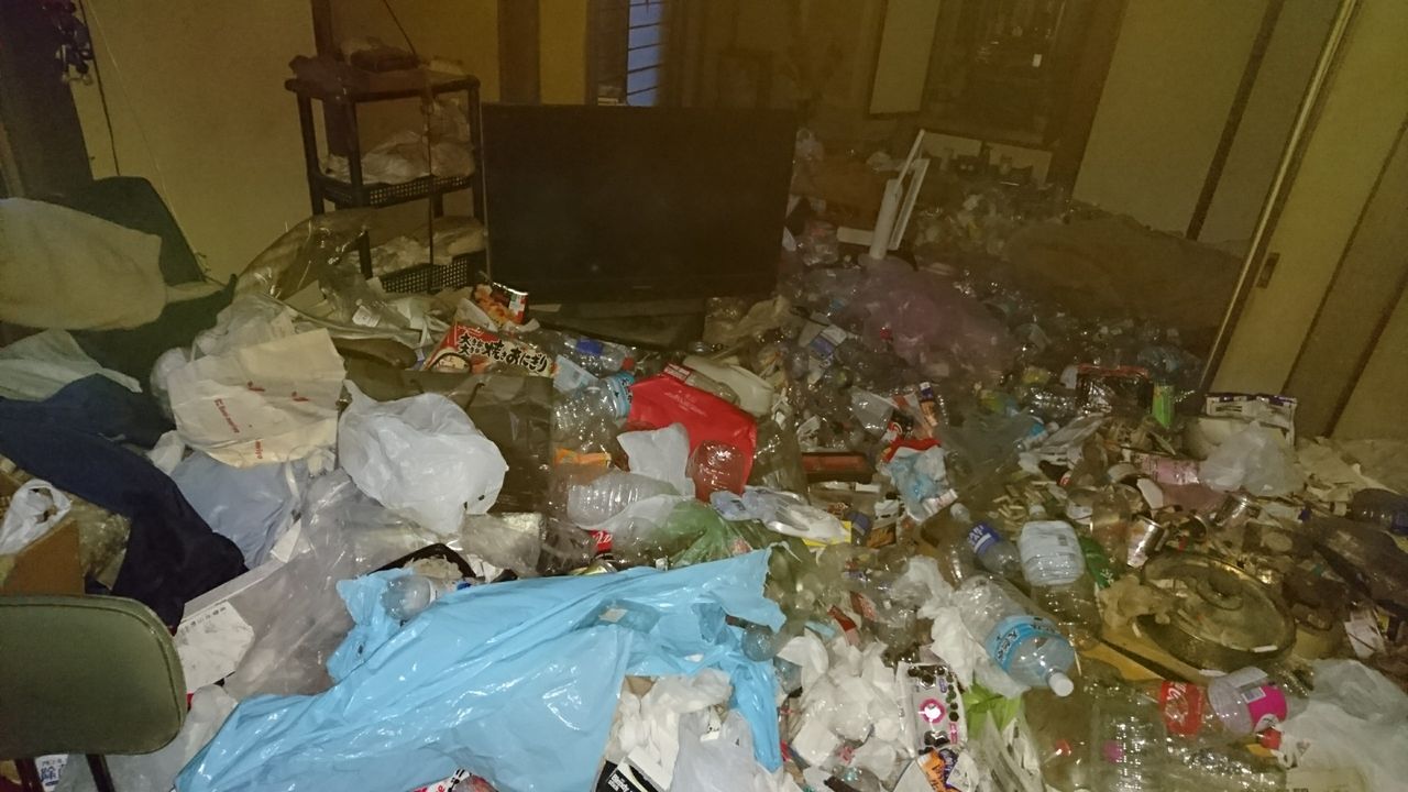 番外編 謎の家で怯えた話 暗黒麺 東へ西へ