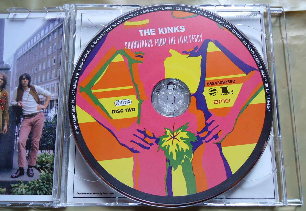 THE KINKS/LOLA VERSUS POWERMAN AND THE MONEYGIROUND & 