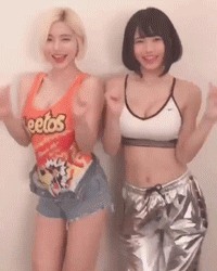 職業がDJだという美少女巨乳・DJ MEL