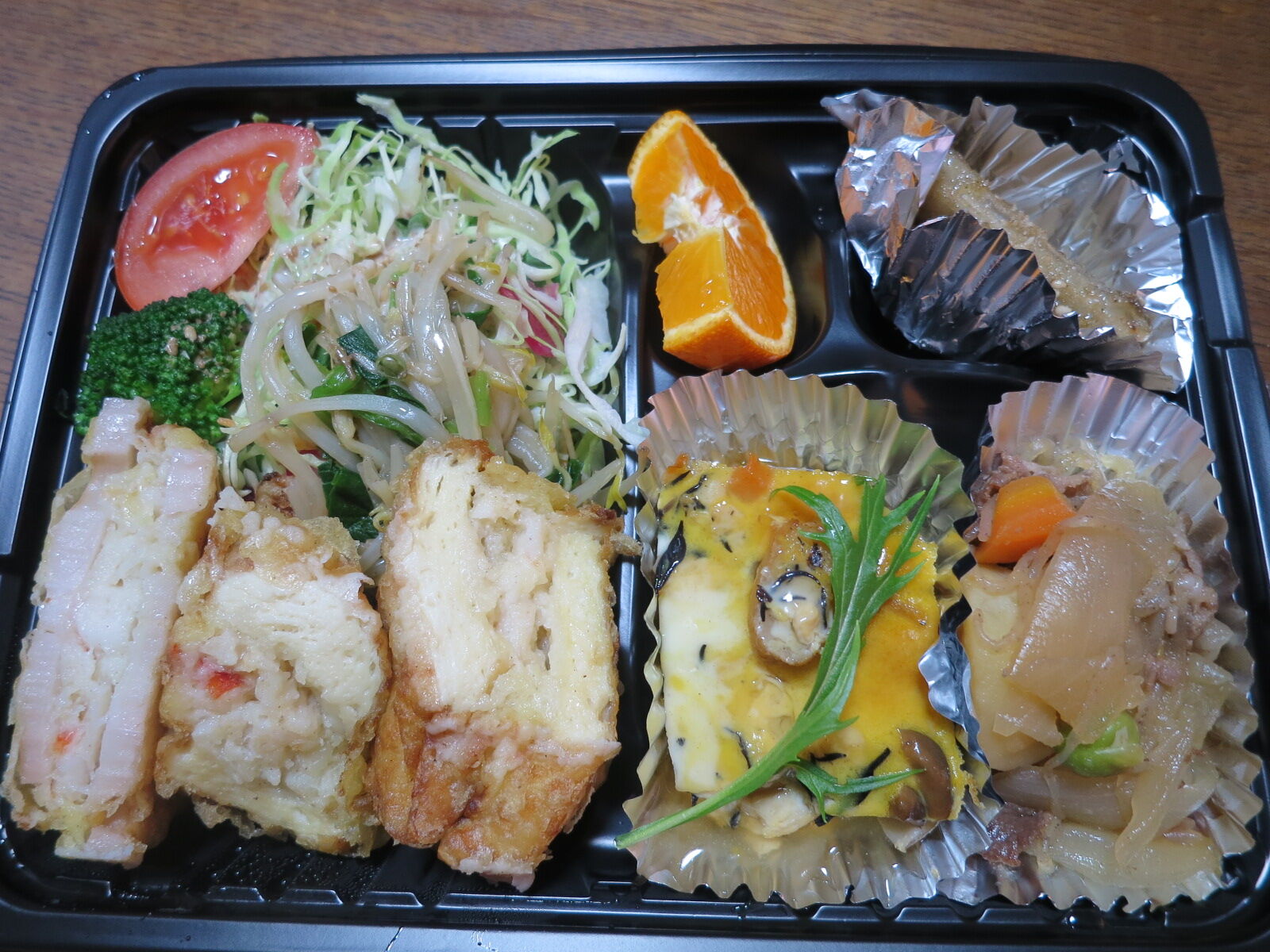 章姫イチゴと有機jasアヒル米 Merry Berry 旬彩桂の弁当