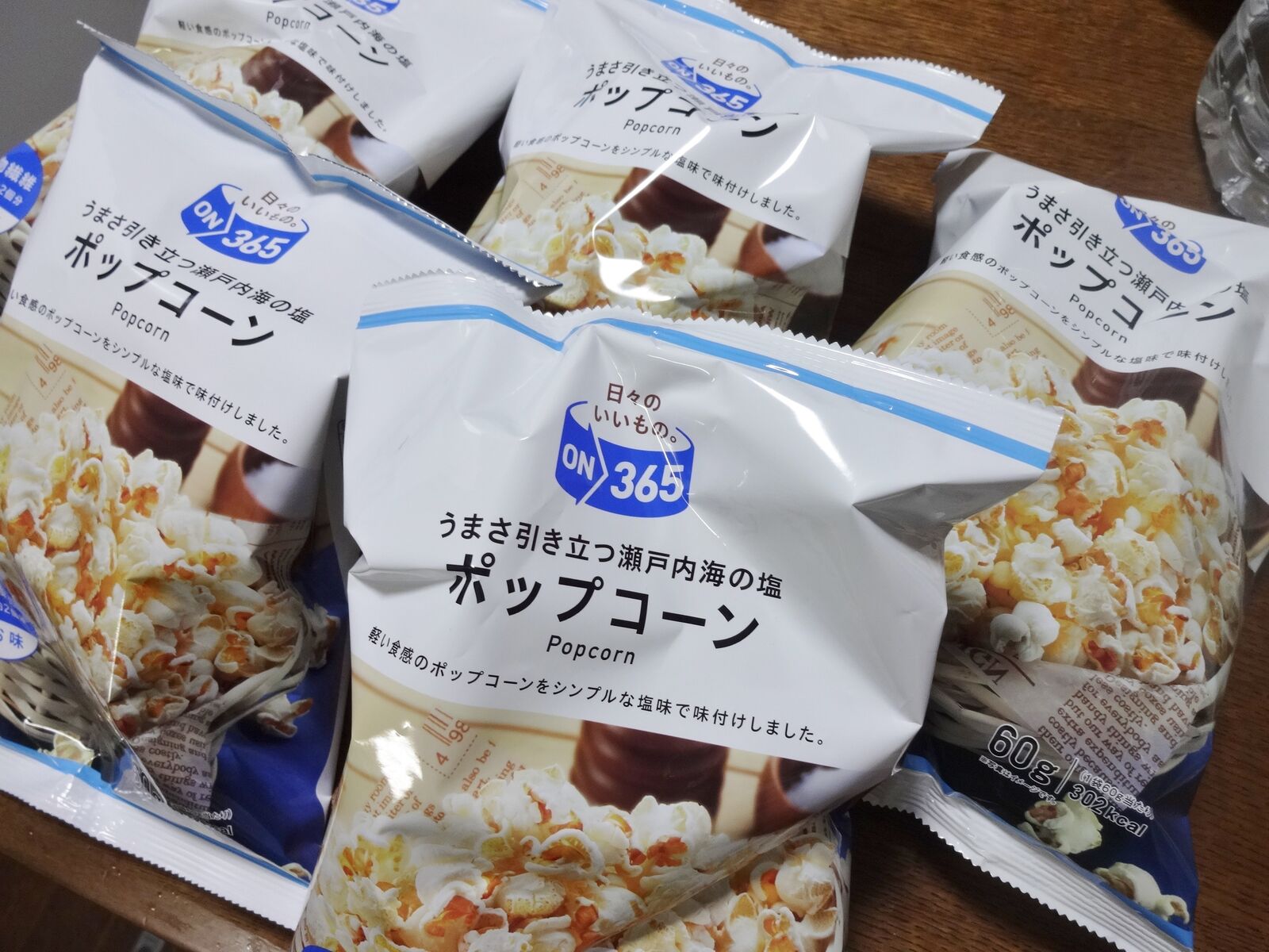 ポップコーン : 章姫イチゴと有機JAS朝日米 MERRY BERRY