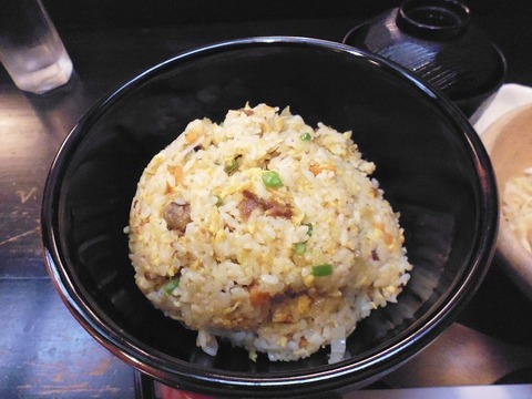 彩り　五目チャーハン