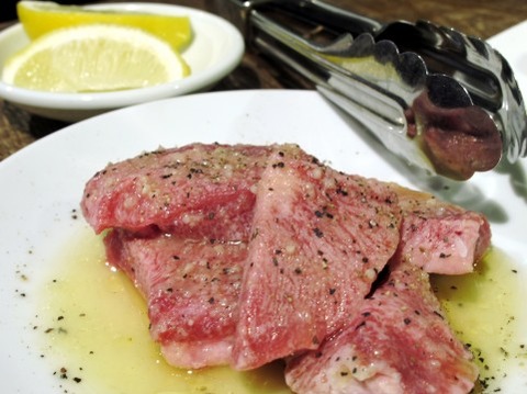 焼肉屋さんで白飯頼むのは