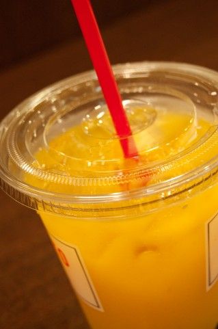 水分補給をジュースでしてる奴