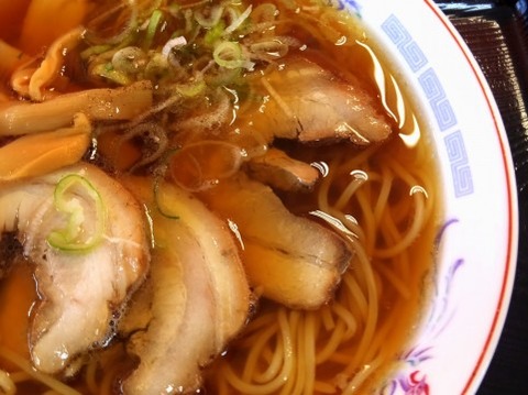 客「味玉チャーシュー麺ね、