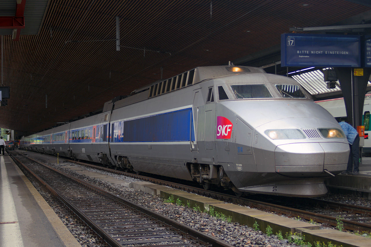チューリヒのtgv 旧 三度の飯より順光が好き