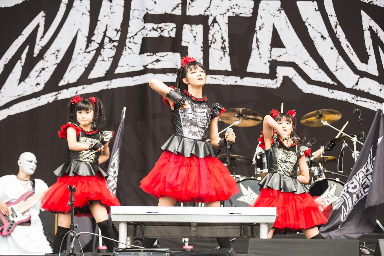 Babymetalが出場している数少ない国内フェスと海外フェスの日程が重なる時 皆さんはどちらを優先してほしいですか Babymetal の楽園 旧 Babymetalが出場している数少ない国内フェスと海外フェスの日程が重なる時 皆さんはどちらを優先してほしいですか Babymetal の楽園 旧