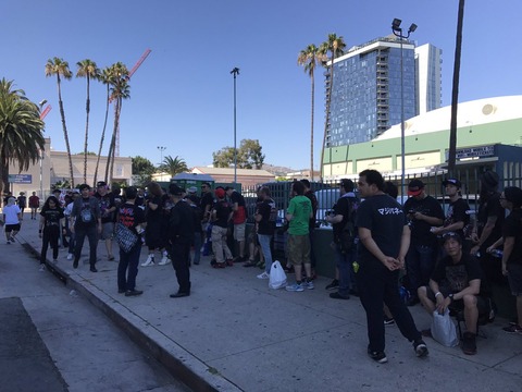 la05
