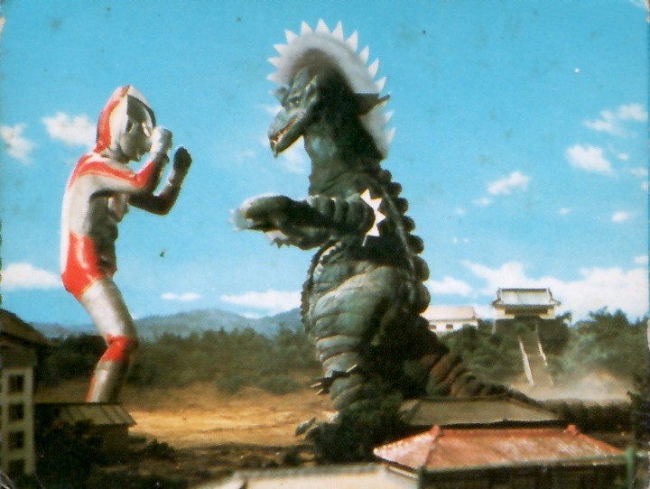 帰ってきたウルトラマン ２２２ 画像 のこぎり怪獣グロンケン 八つ切り怪獣グロンケン Metalorder カードコレクション