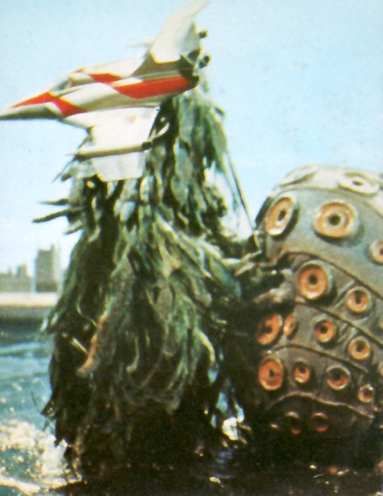 帰ってきたウルトラマン（231）・画像 ヘドロ怪獣ザザーン オイル