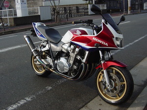 CB1300SB