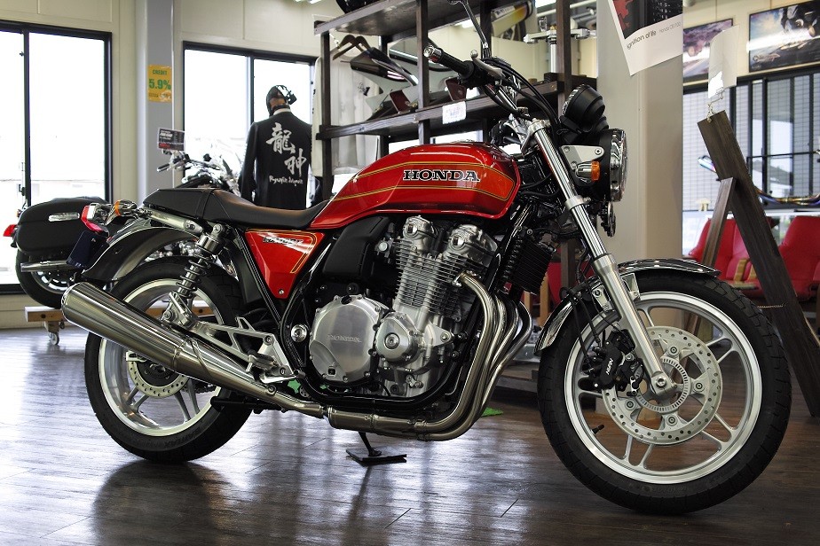 Cb1100 Fbカラー完成写真 公開 モトファクトリーガルムの日記