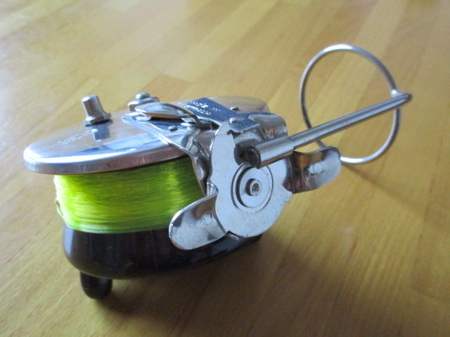 スピニングリールの源流?「ALVEY」 その1 : へんな道具でへん スピニングリールの源流?「ALVEY」 その1 : へんな道具でへん