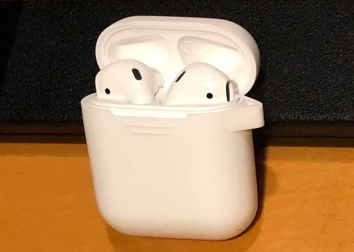 AirPods