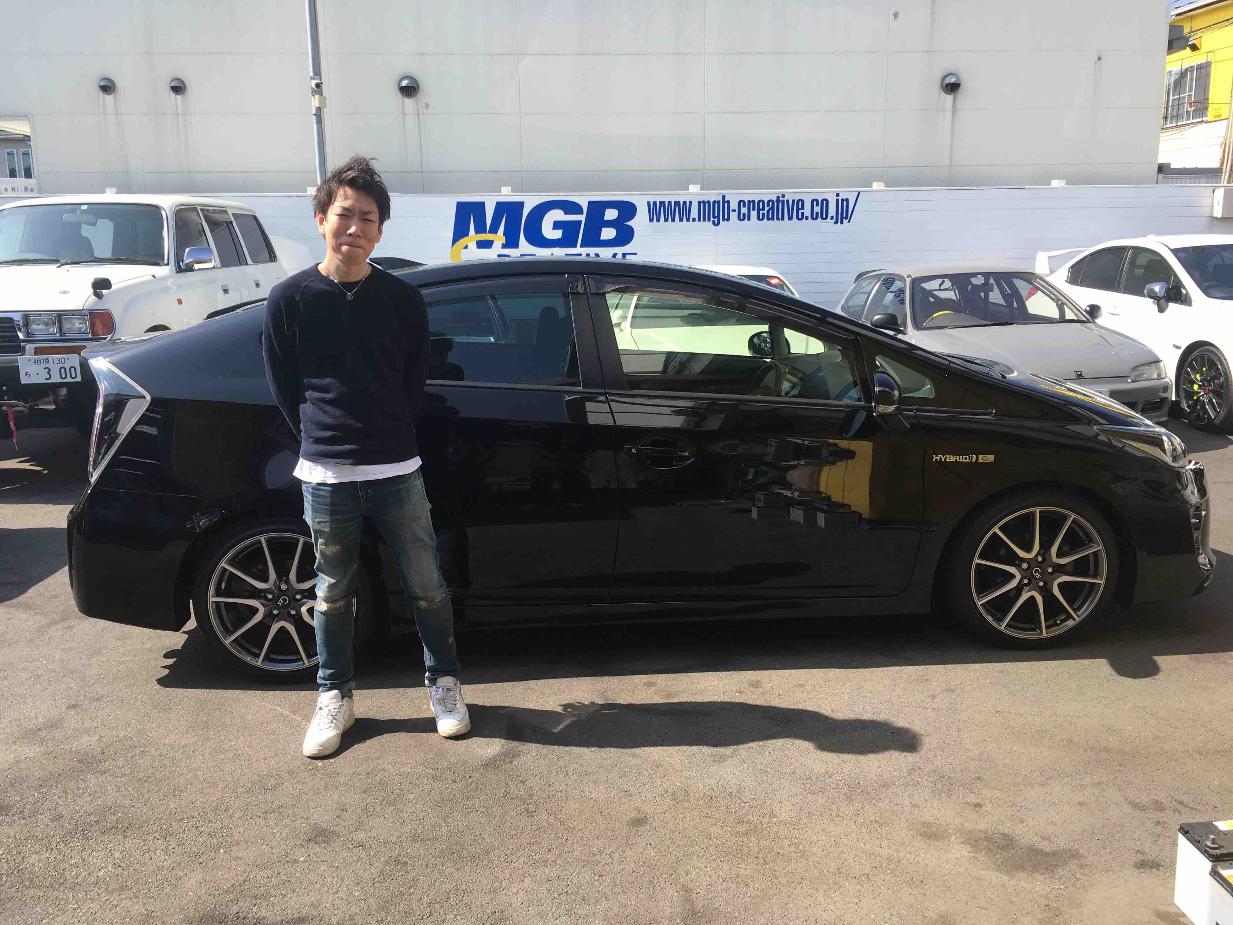 プリウスg S納車 エムジービークリエイティブ 東京都 町田市 中古車販売 買取