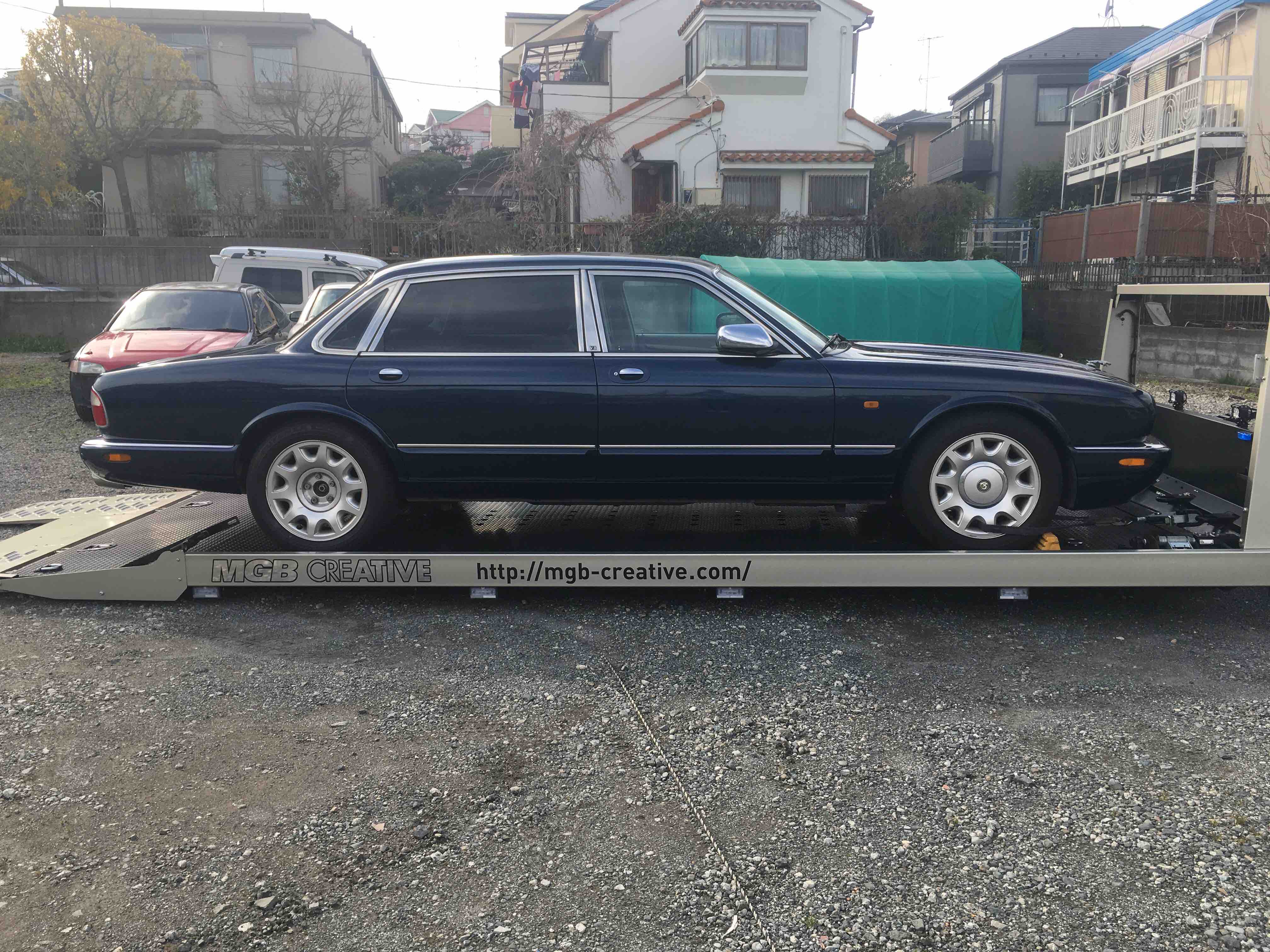 相模原にジャガーの引き取りに行きました エムジービークリエイティブ 東京都 町田市 中古車販売 買取