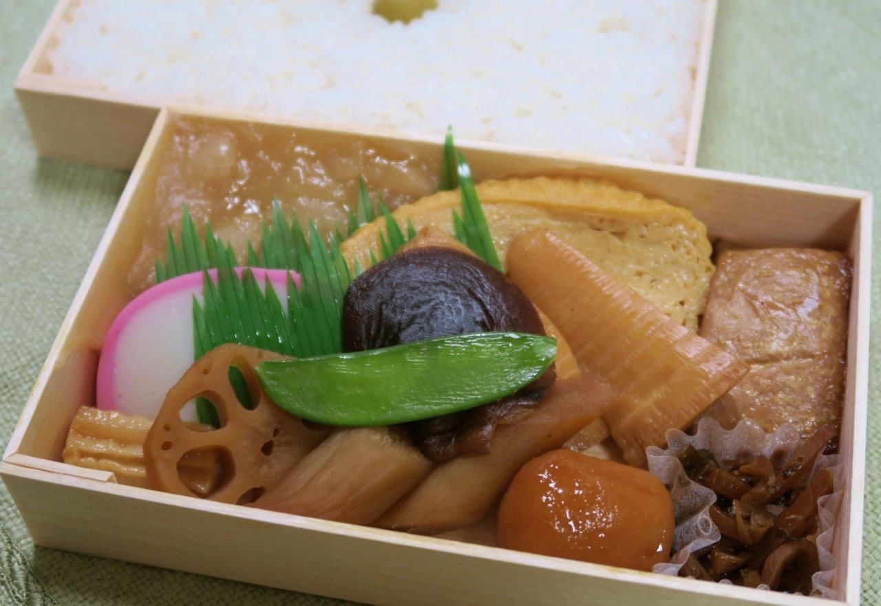 マツコ＆徹子が絶賛する、日本初の折詰料理専門店！ 経木の爽やかな