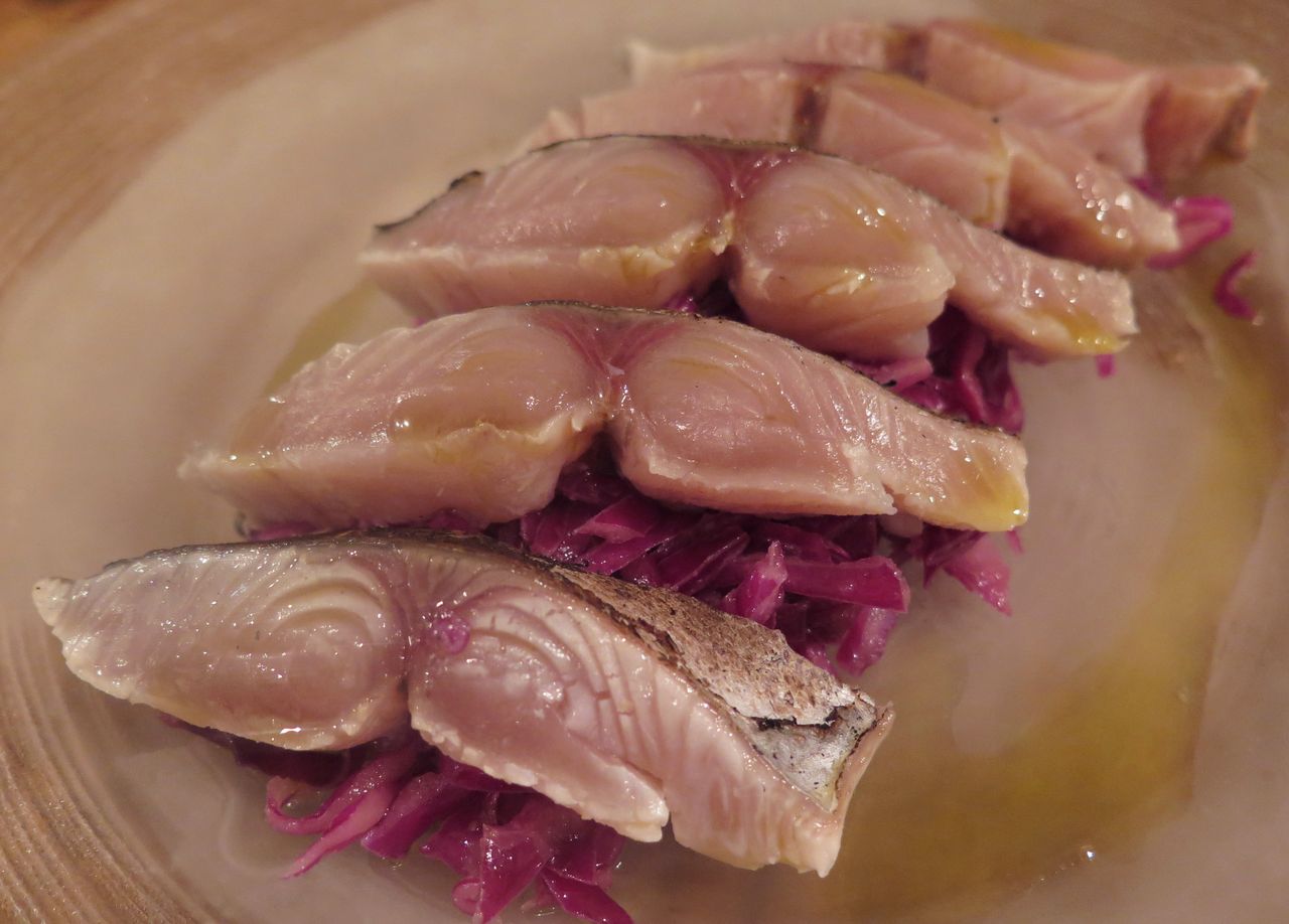 桜肉に桜エビ 桜の葉と花でしめた炙りしめ鰆 夜桜見物より心が躍る 夜の桜の宴 東中野 ヴァンチョウの ヴァンチョウの桜まつり Mgmfanのブログ