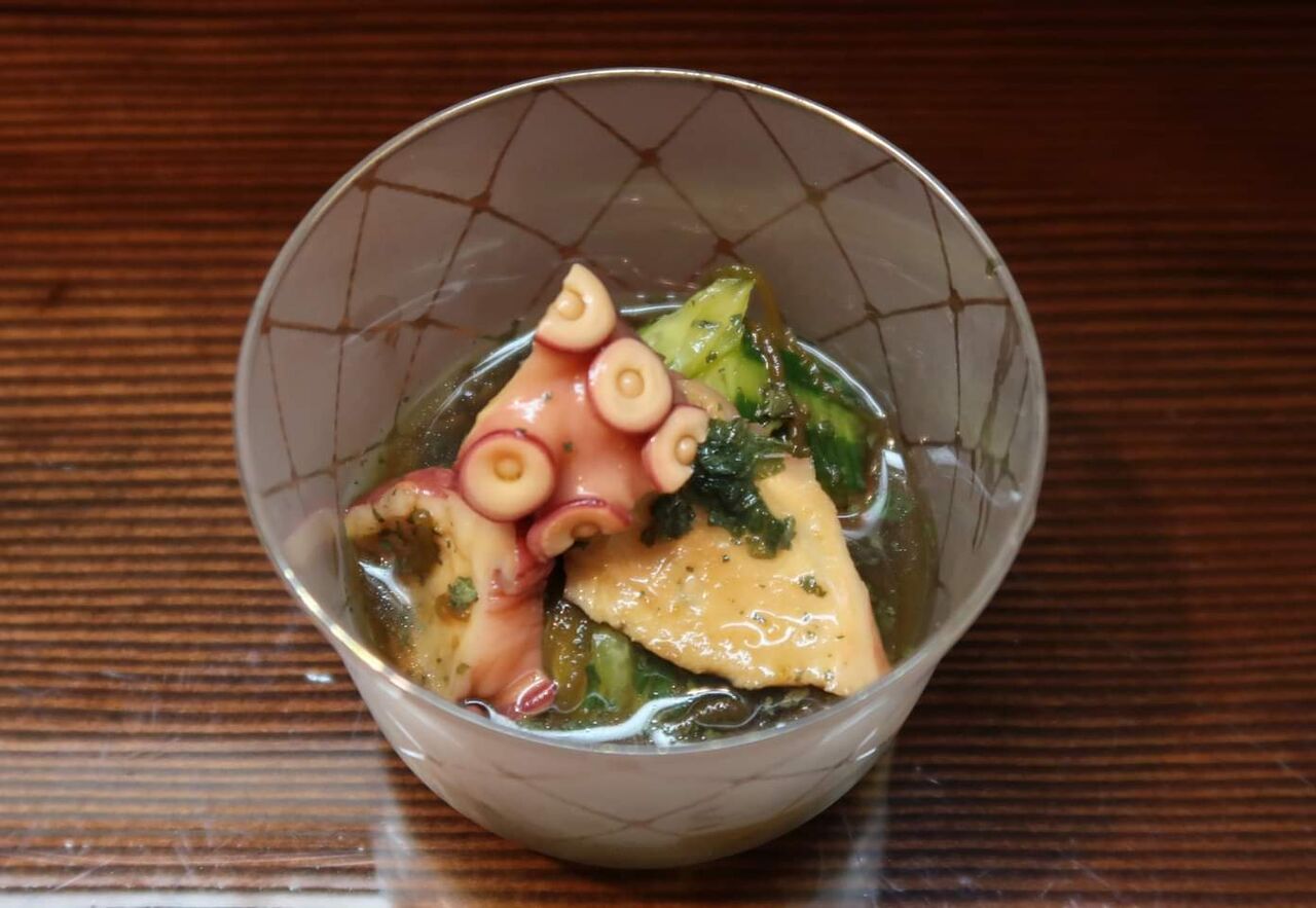 鱧出汁梅そうめん 涼やかにして厚みのある味わい鱧出汁 葛粉をまぶして湯引きした鱧は フワッ 中野 お食事処 万作 Mgmfanのブログ 鱧出汁梅そうめん 涼やかにして厚みのある味わい鱧出汁 葛粉をまぶして湯引きした鱧は フワッ 中野 お食事処 万作 Mgmfanのブログ