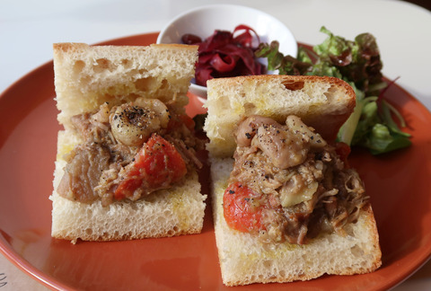 3皿め(茶)19.12.8 3241