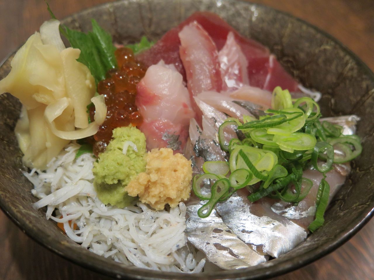 板長の気まぐれ海鮮丼 沼津港直送の海鮮と 懐かしいご飯 の 驚きのコラボ レーション 粋鮮 東中野 Mgmfanのブログ 板長の気まぐれ海鮮丼 沼津港直送の海鮮と 懐かしいご飯 の 驚きのコラボ レーション 粋鮮 東中野 Mgmfanのブログ