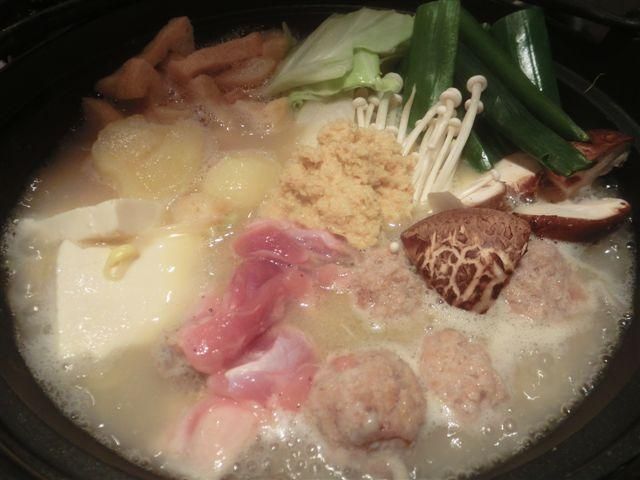 ８時間煮込んだ特製スープが、たっぷり加えた生姜の旨みと香りを活かしながら、トロッと激ウマ♪ 日南市じとっこ組合 南越谷店の「しょうが鶏ちゃんこ鍋」 :  Mgmfanのブログ