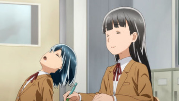 1560907