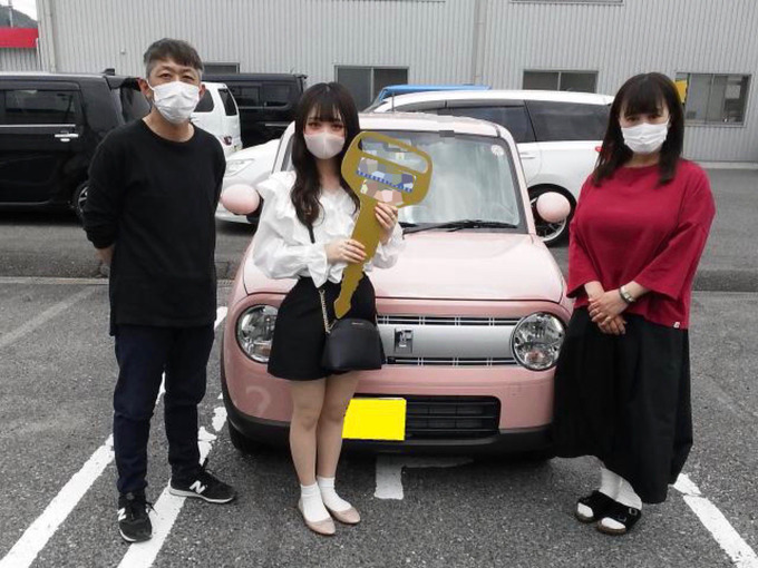 パパママ「え、納車式やんの？」娘「まあ...別にいいよ...」