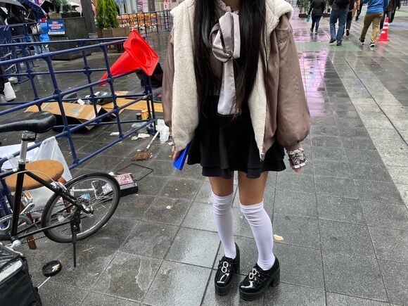 トー横に憧れて上京した小5女児、3人のおじさんに代わる代わるレ○プされて都会の厳しさを知る