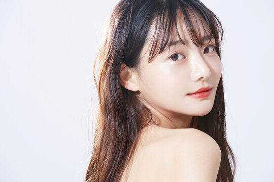 富豪「美女を大量に買って並べてみたwwwwww」