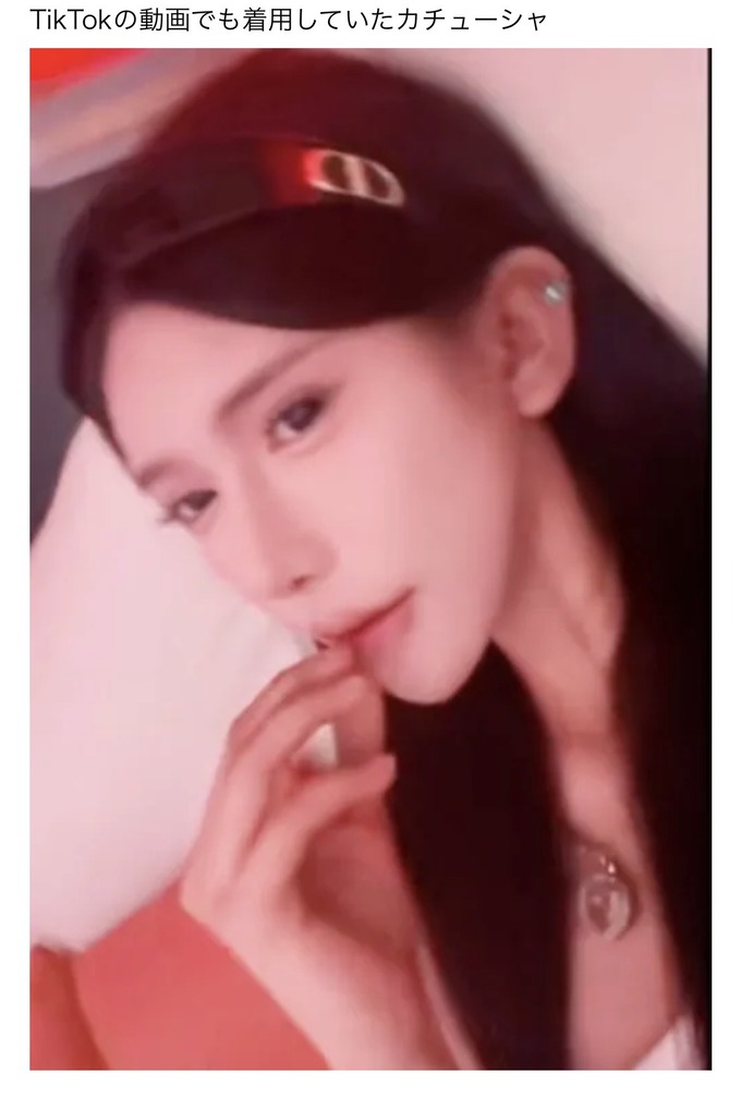 【驚愕】カンボジアで発見された中国の美人インフルエンサーさんの頭のあれ、サングラスじゃなかった