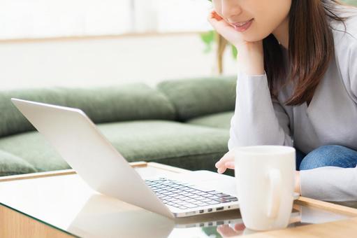 男性弁護士の顔写真を加工し、インターネット掲示板に投稿して人事院職員の女を逮捕