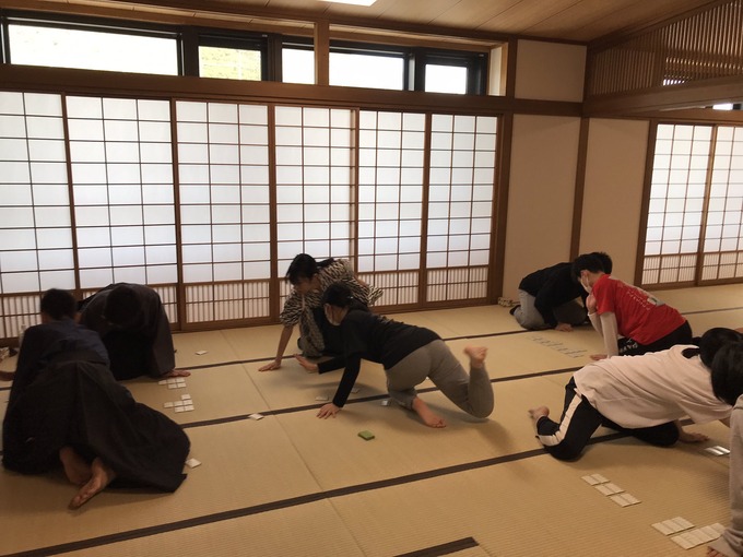 karu16