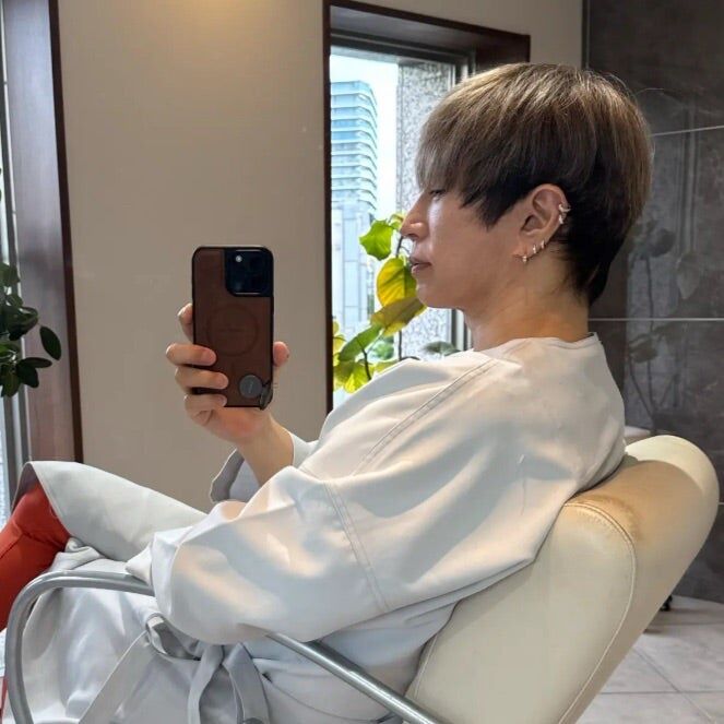 【悲報】GACKTさん、突然修正無しの自撮り画像をアップしてしまう