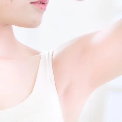 【朗報】女子中学生の脇毛を剃る動画が見つかってしまう